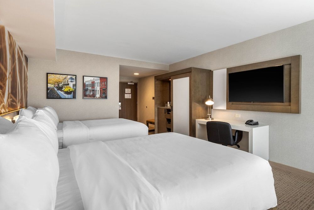 Cambria Hotel West Orange 2 Queen Beds Suite with Sofa Sleeper