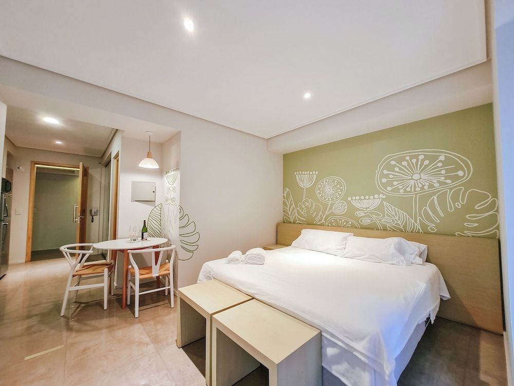 Le Montreal Apartments Studio 11