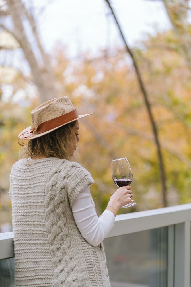 Le Montreal Apartments Apartment, 1 Bedroom, Terrace 8