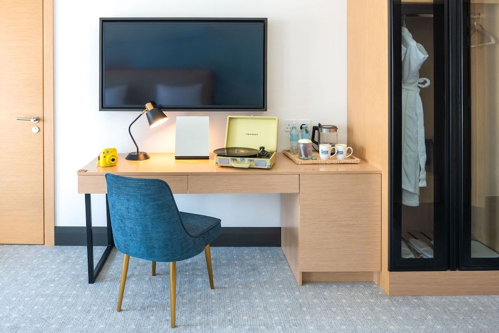 Vida Beach Resort Umm Al Quwain Deluxe Room, 2 Twin Beds, Partial Sea View 6