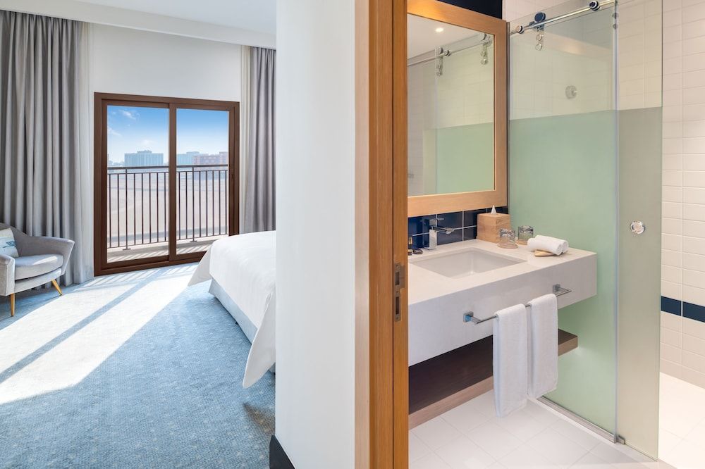 Vida Beach Resort Umm Al Quwain Deluxe Room, 1 King Bed, City View 8