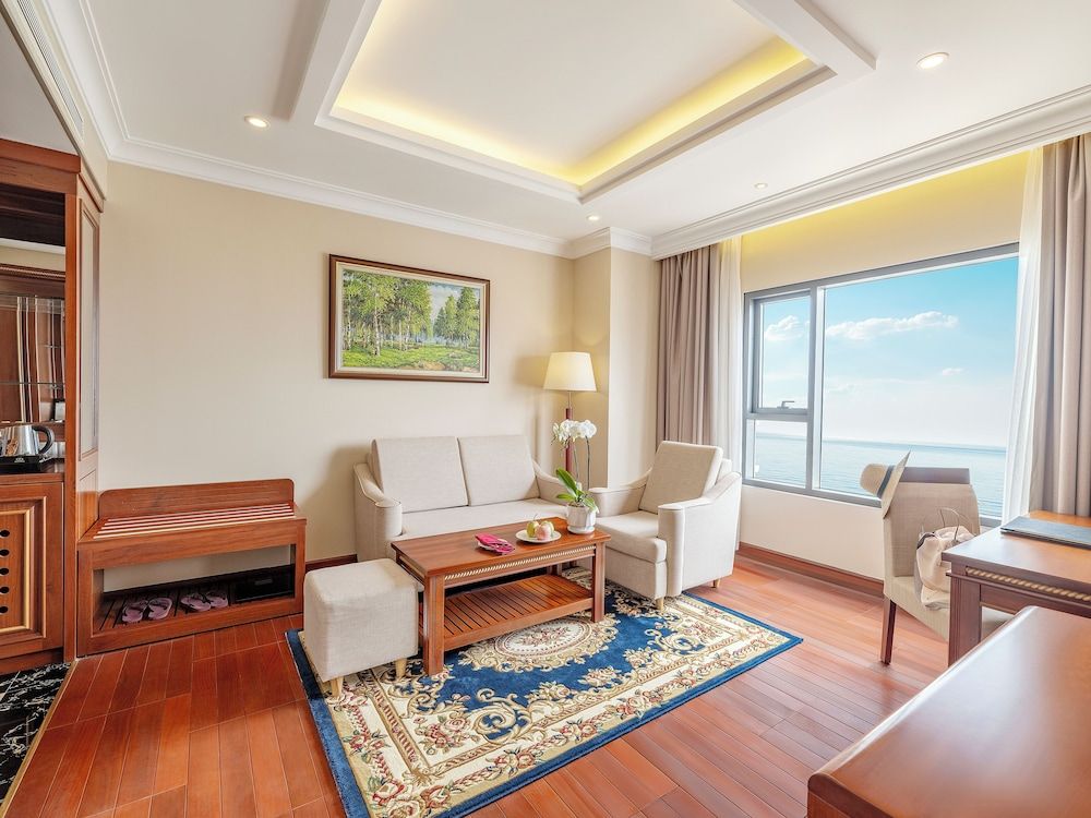 undefined DLG Hotel