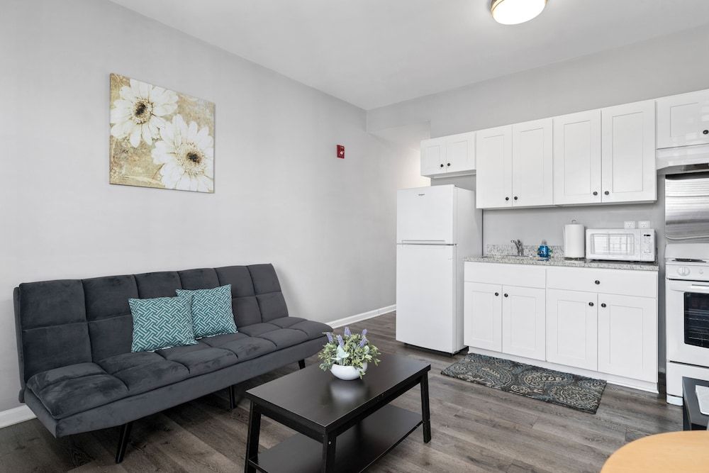 Valley Extended Suites Standard Suite 4