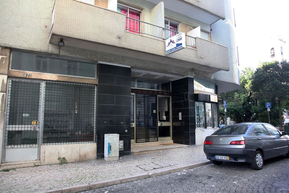 undefined Lisbon Suite Home 7