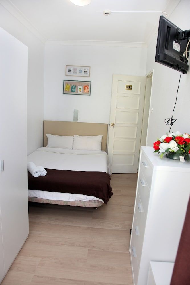 undefined Lisbon Suite Home 3