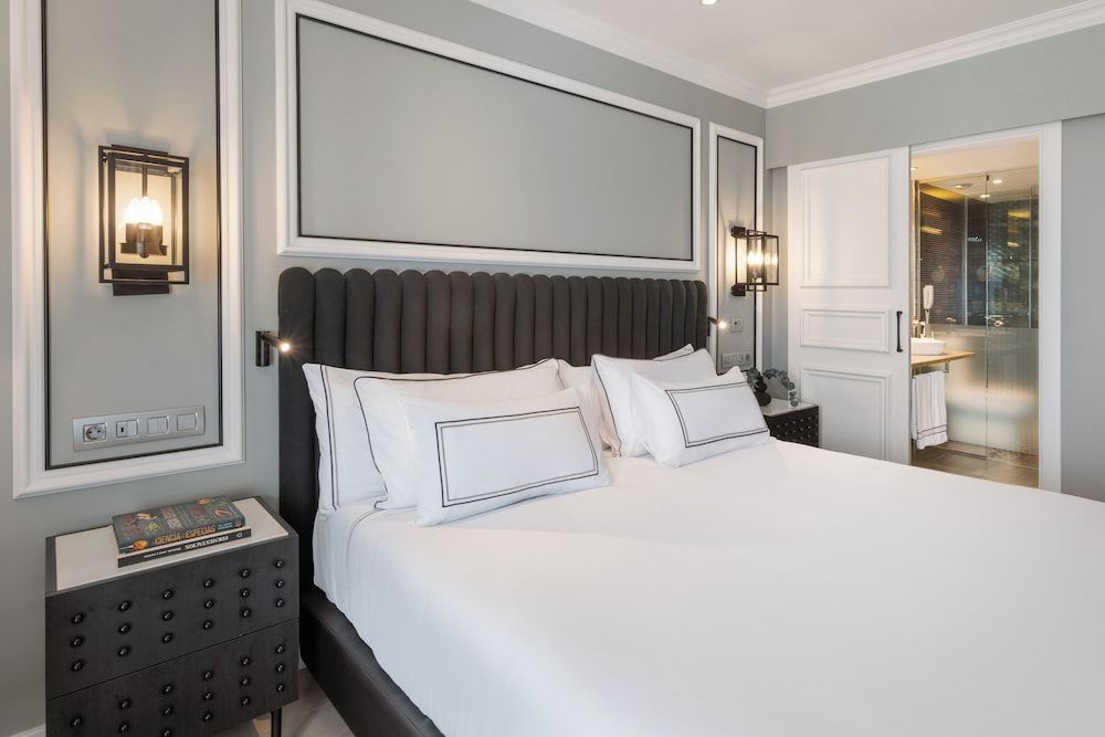 Room, Terrace (The Level Melia)