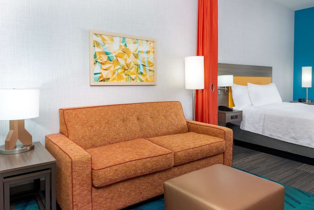 Studio, 1 Queen Bed, City View