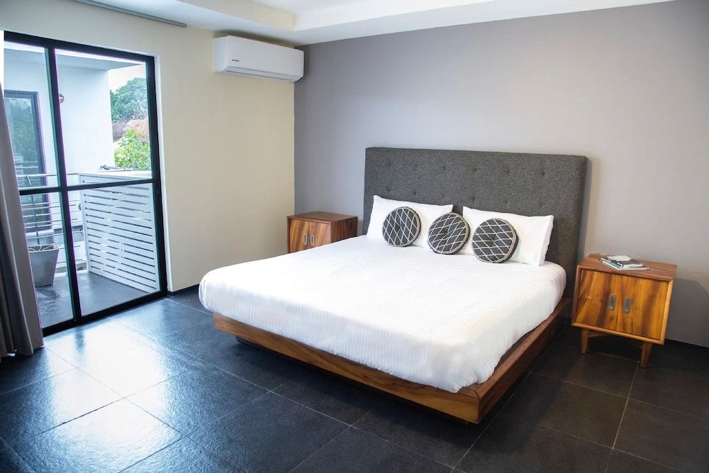 Sole Suites One Bedroom Suite