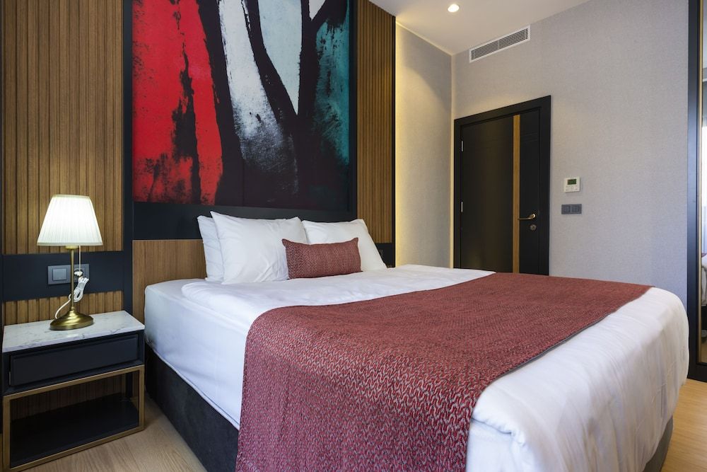 Nox Suite Suite with Garden View 3