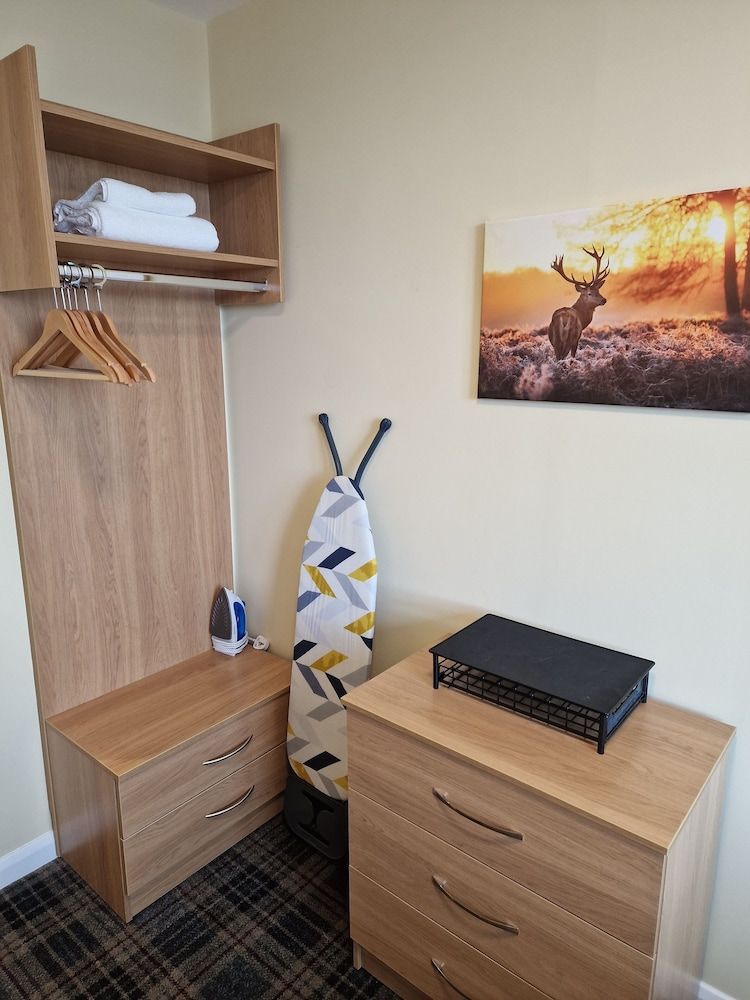 Britannia Inn Glasgow Standard Double Room 4