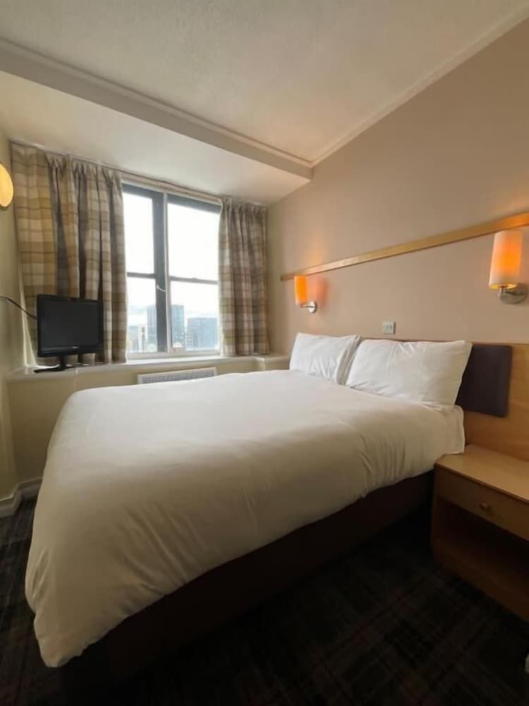Britannia Inn Glasgow Standard Double Room