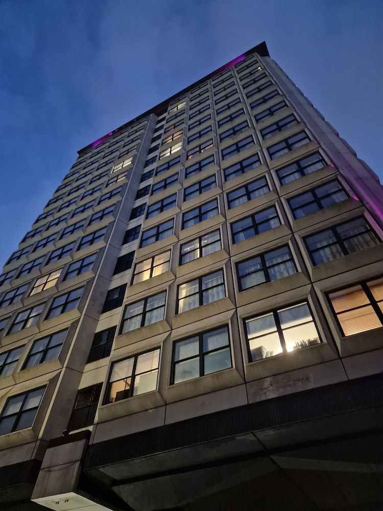 undefined Britannia Inn Glasgow 2