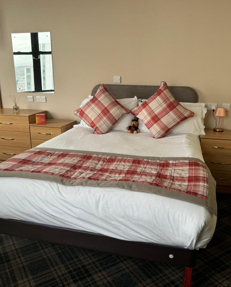 Britannia Inn Glasgow Standard Double Room 5