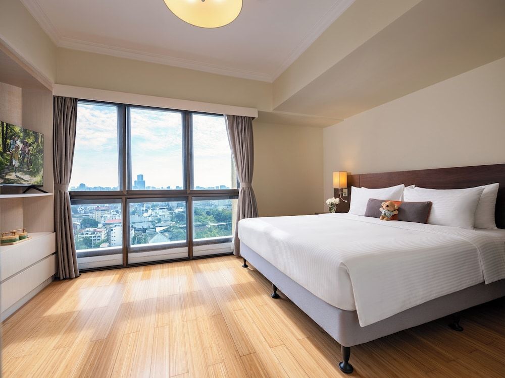 undefined Somerset Grand Hanoi 9