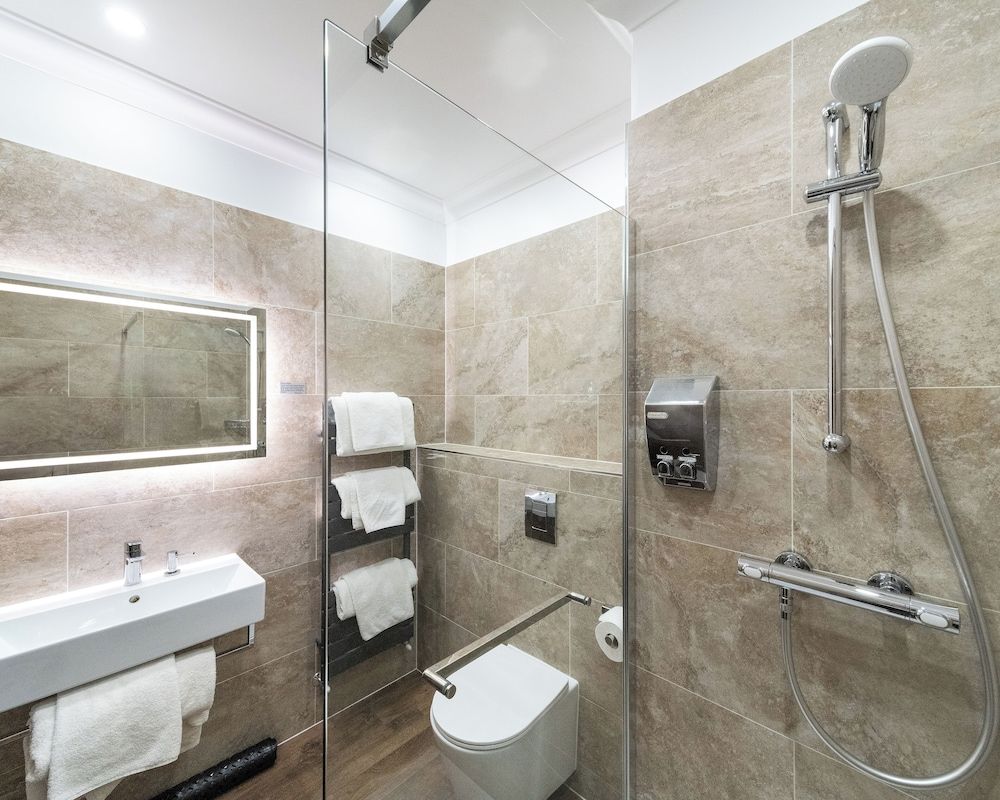 Westlands of Pitlochry Junior Suite Two bedrooms One Bathroom 9