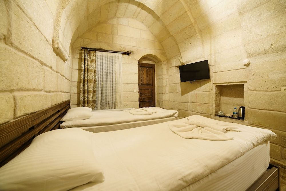 Cappadocia Caves Hotel Economy Twin Room, Non Smoking (Stone) 3