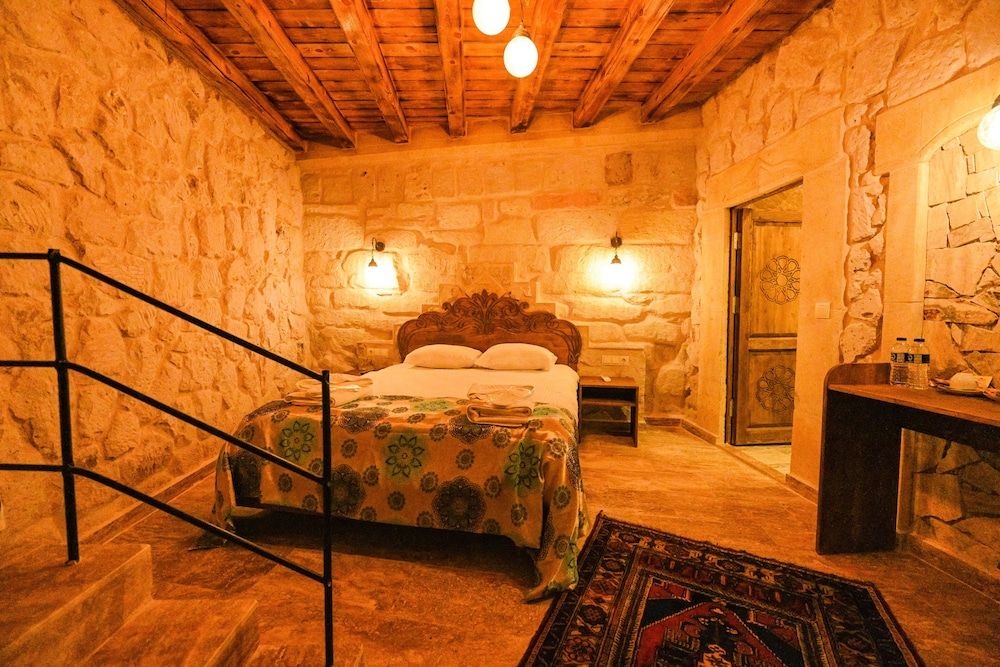 Cappadocia Caves Hotel Classic Room 9