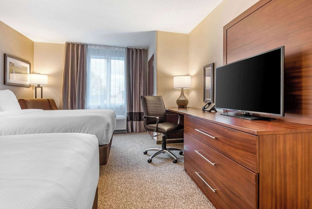 Comfort Inn & Suites Standard Room, 2 Queen Beds, Non Smoking