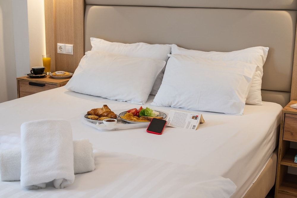 Hotel Tier Comfort Double Room, City View 2