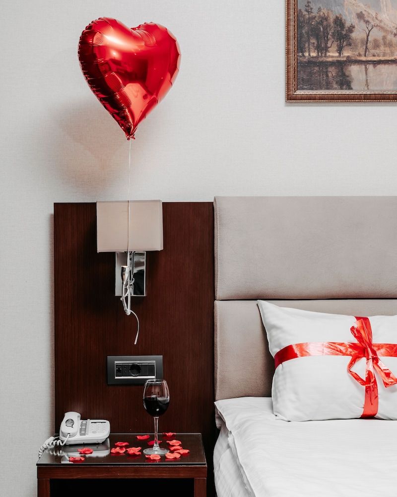 Diamond Hotel Baku Standard Double Room, 1 King Bed 45