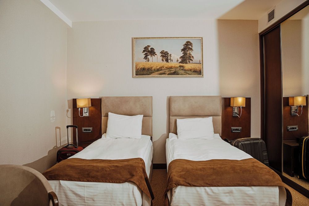 Diamond Hotel Baku Basic Double or Twin Room, 1 King Bed (No view) 15