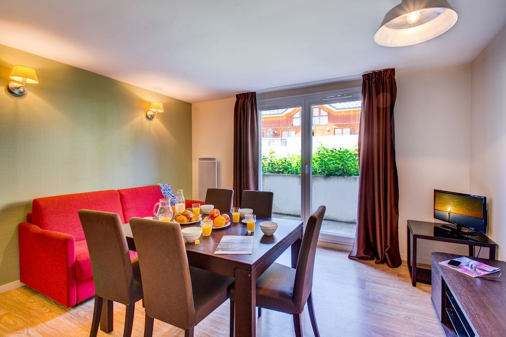 2 Room Apartment 4 People