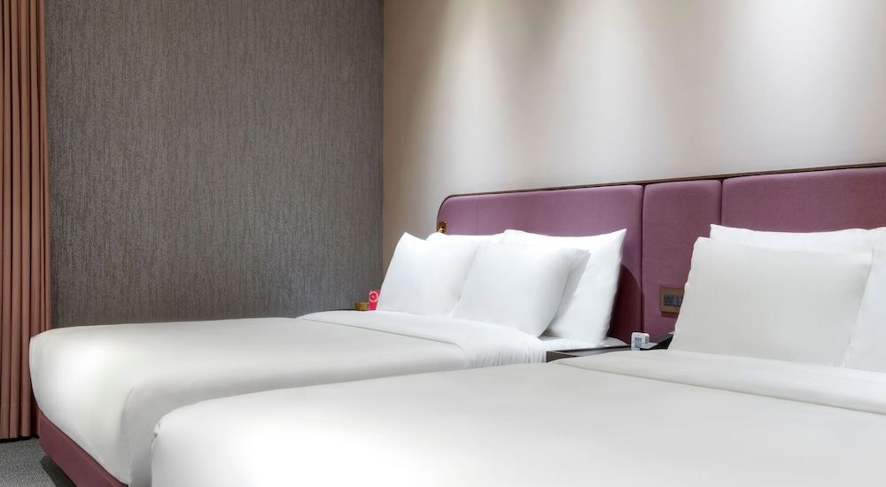 Deluxe Quadruple Room, 2 Double Beds, Non Smoking, Bathtub (No view)