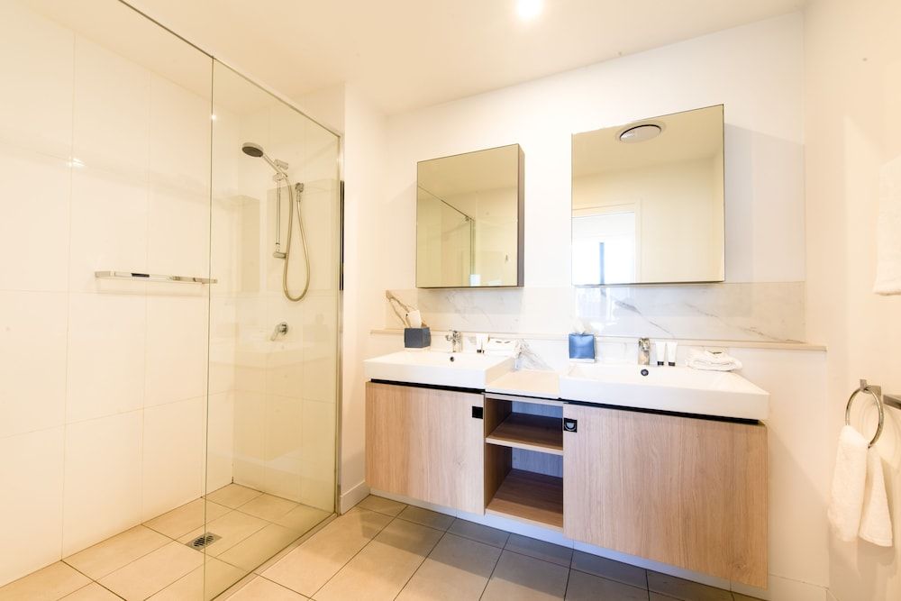 Hope Street Apartments by CLLIX Apartment, 3 Bedrooms, City View 3