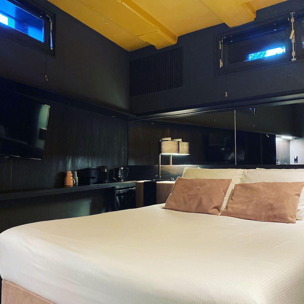 undefined Hotel Frank since 1666 10