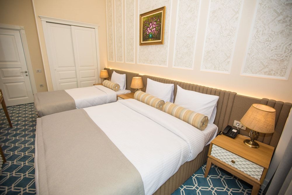 Superior Room, 1 King Bed