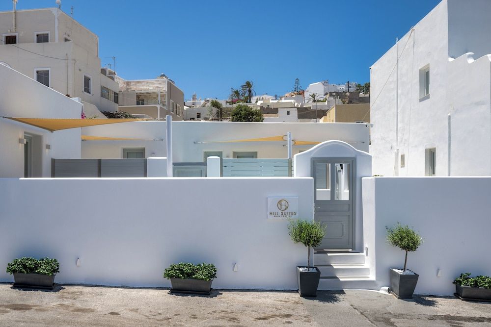 Hill Suites Suite Outdoor Hot Tub 8