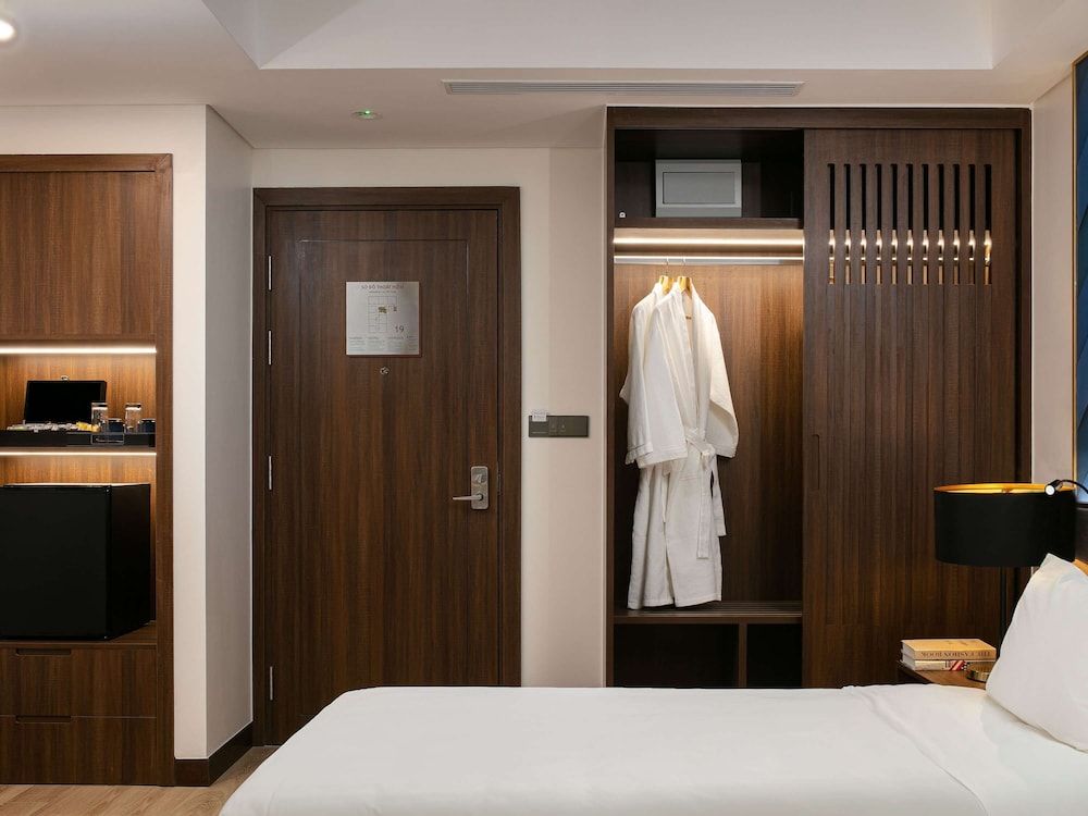 Mövenpick Living West Hanoi Superior Twin Room, 2 Twin Beds 9