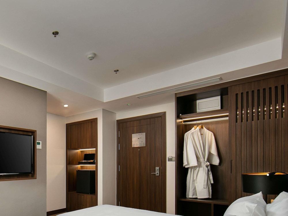 Mövenpick Living West Hanoi Superior Twin Room, 2 Twin Beds 11