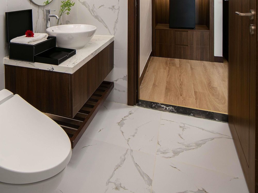 Mövenpick Living West Hanoi Superior Twin Room, 2 Twin Beds 5