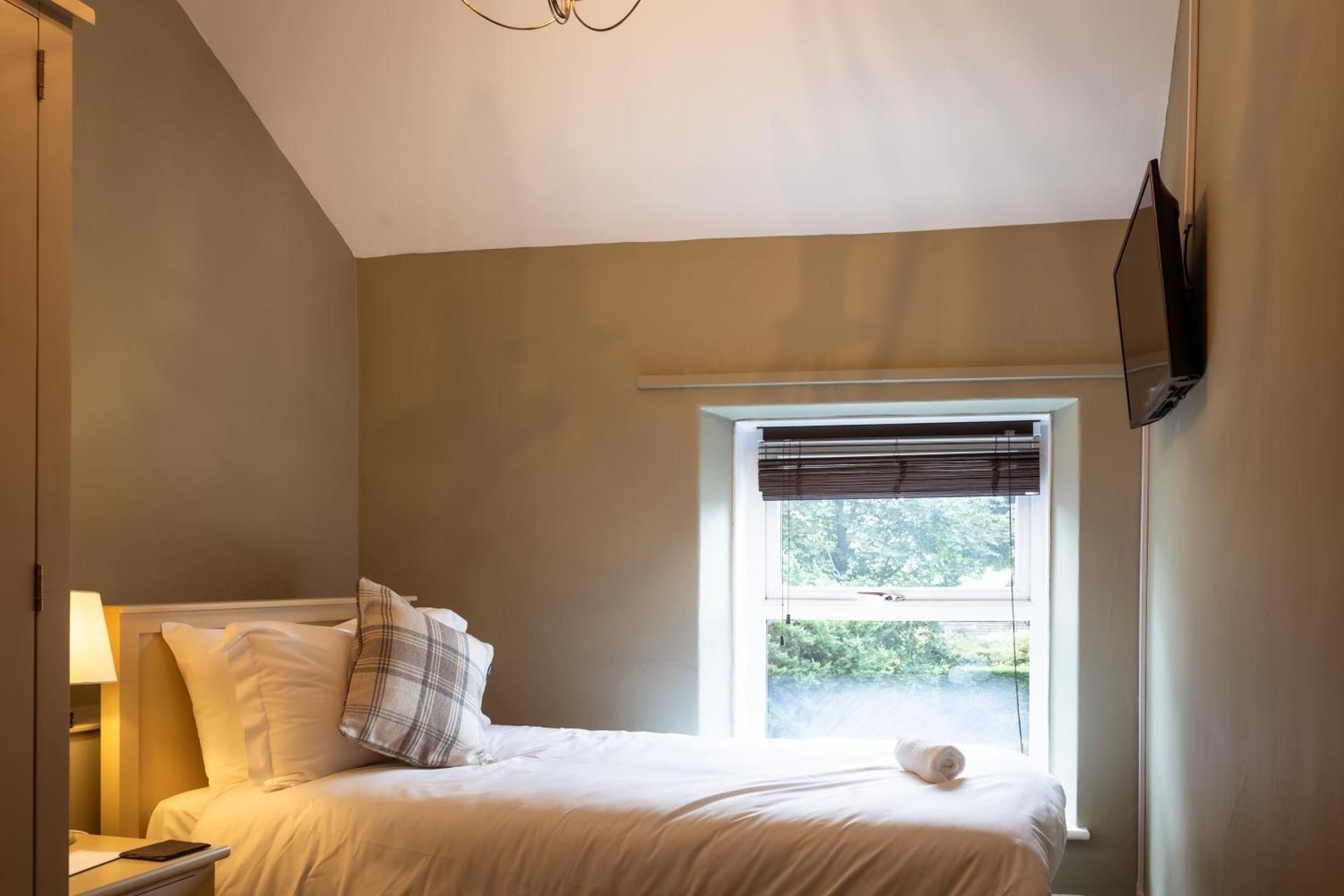 The Derwent Arms Single Room