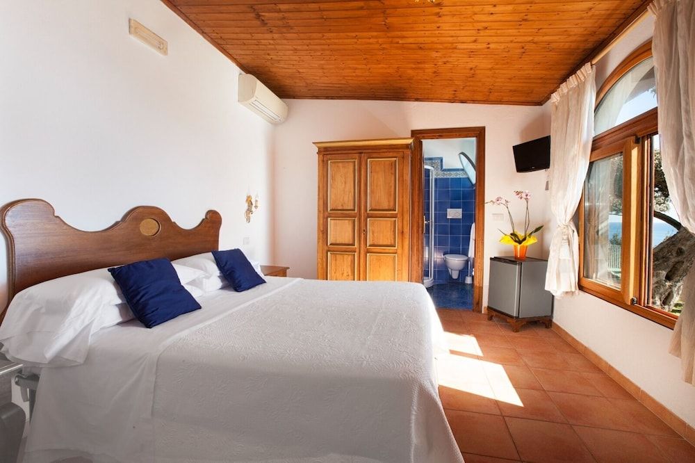 La Maliosa D'Arienzo Double Room 5