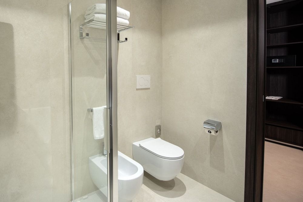 Gold Tower Lifestyle Hotel Superior Room 9