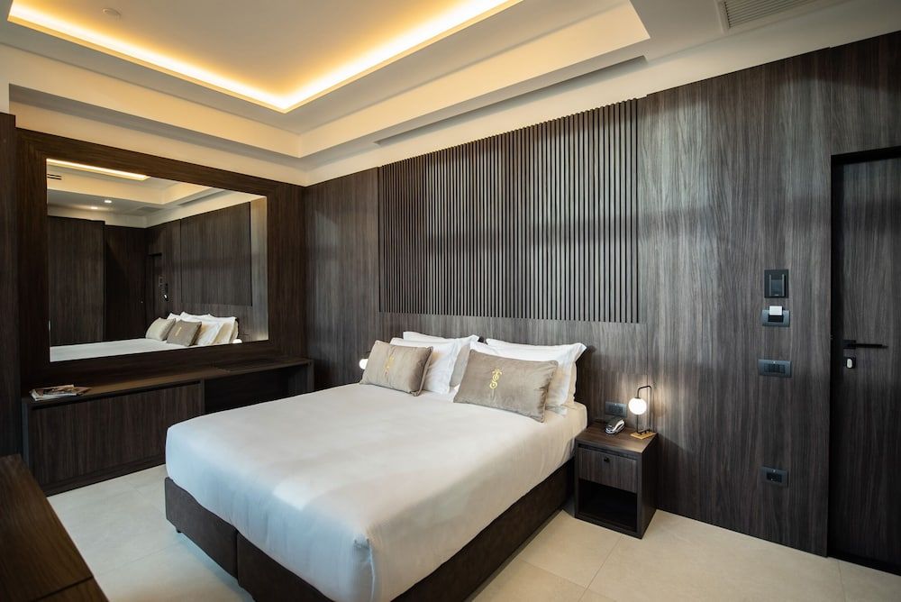Gold Tower Lifestyle Hotel Superior Room 4