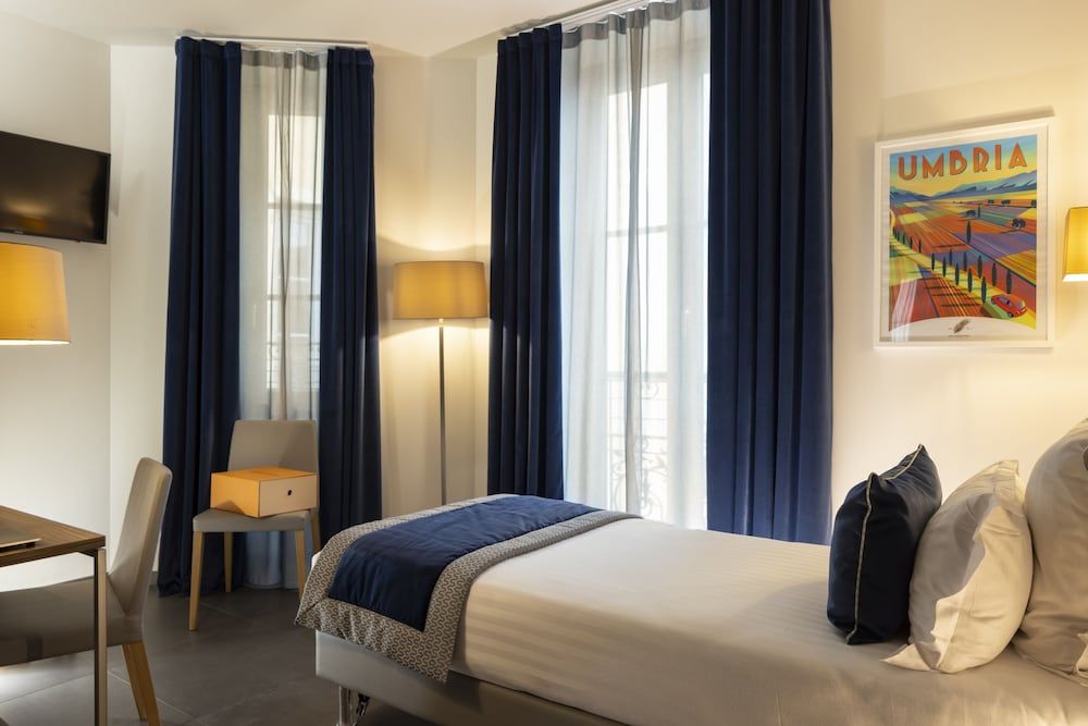 undefined Nice Azur Riviera 5