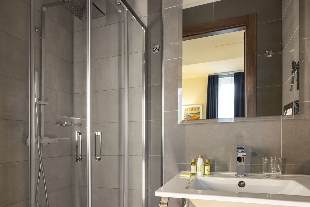 Nice Azur Riviera Standard Double Room 7