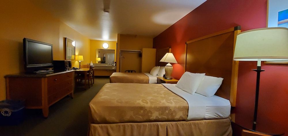 Olympic View Inn Two Double Pet Friendly 2