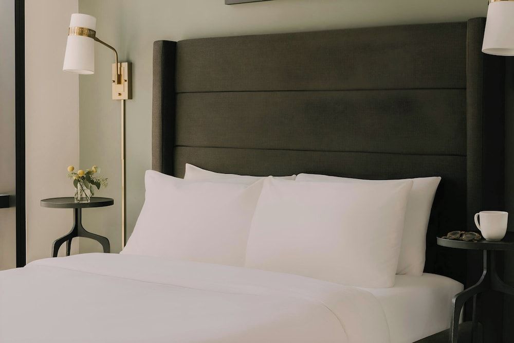 undefined Sonder by Marriott Bonvoy South Wabash Apartments South Loop 9