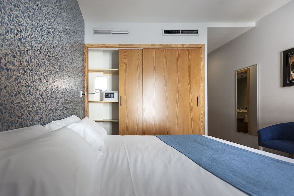 Hotel AACR Museo Double Room, Balcony 4