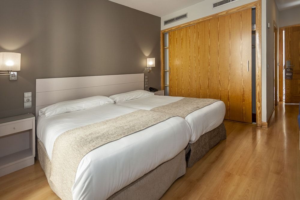 Hotel AACR Museo Double Room, Balcony 3