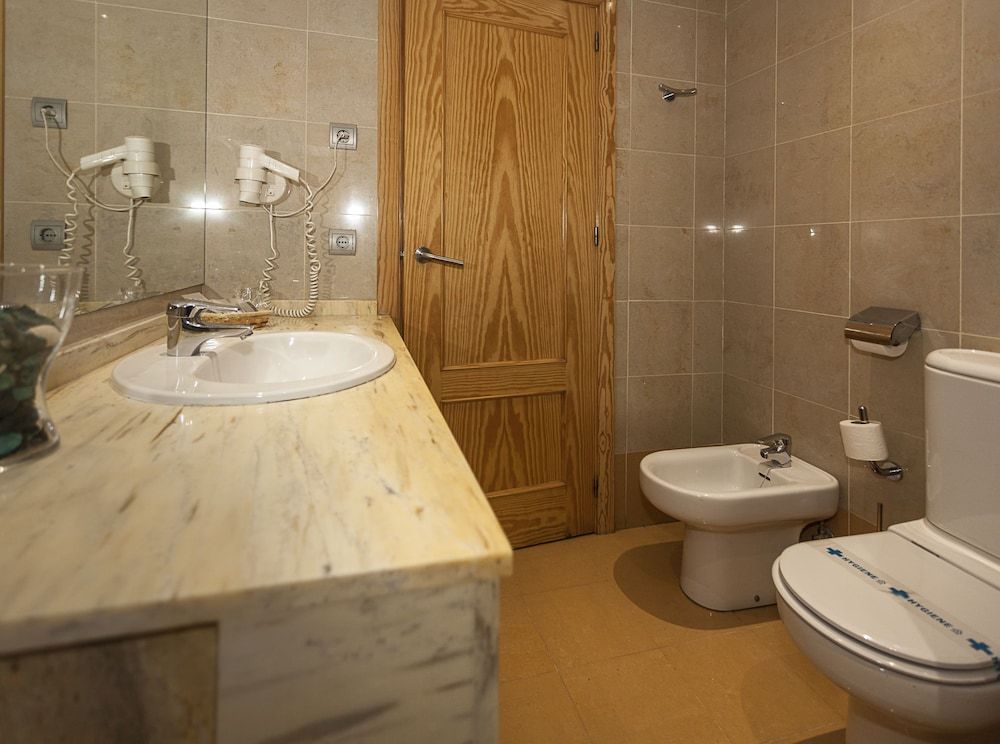 Hotel AACR Museo Double Room, Balcony 8