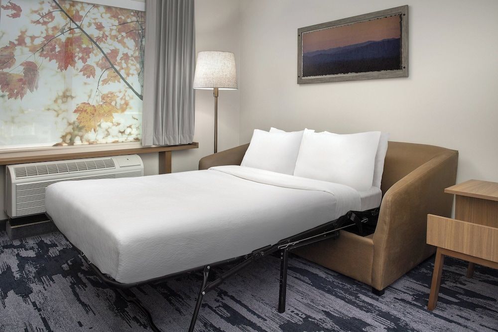 Suite, 1 King Bed with Sofa bed (Hearing Accessible)