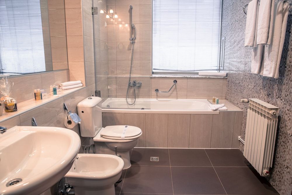 Radon Plaza Classic Double Room 6