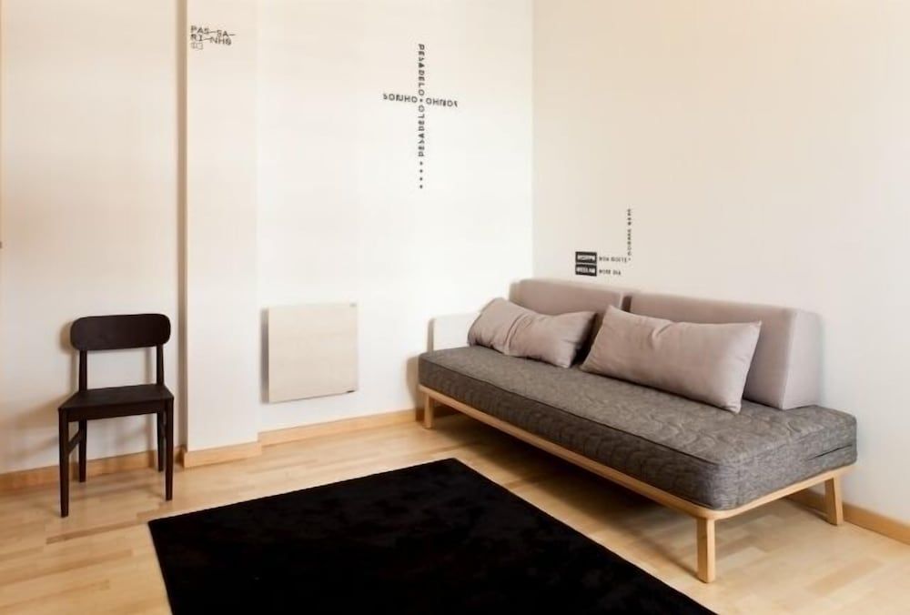 The Lisbonaire Apartments Junior Studio 8