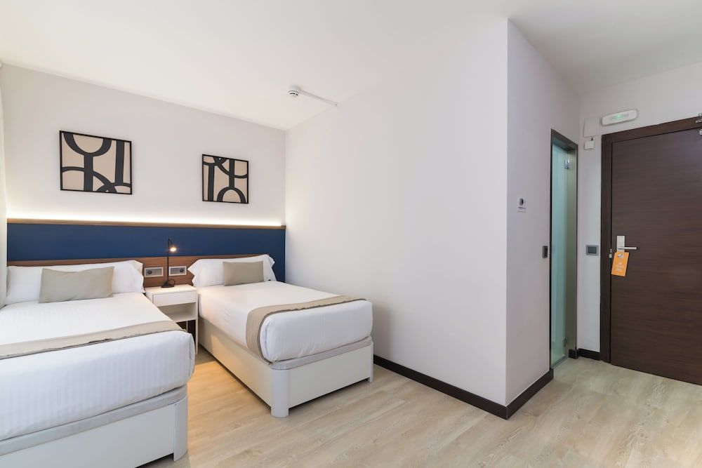 Roisa Hostal Boutique Double Room 13