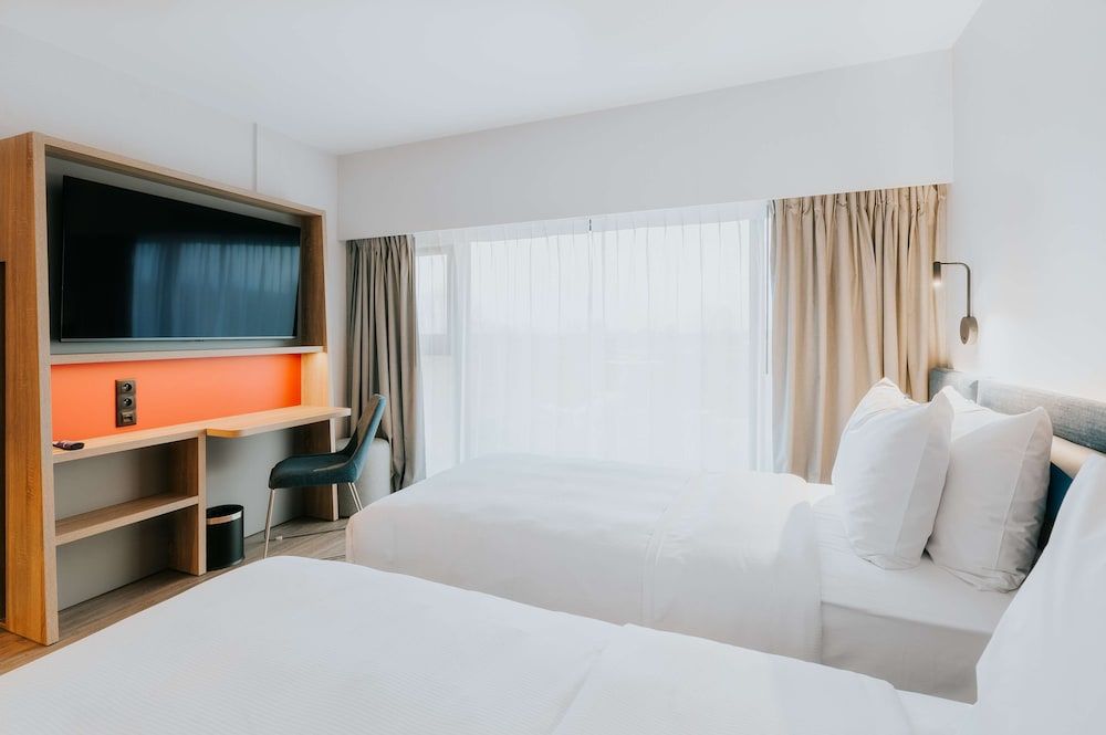 Hampton by Hilton Warsaw Reduta Standard Twin Room, 2 Twin Beds 4